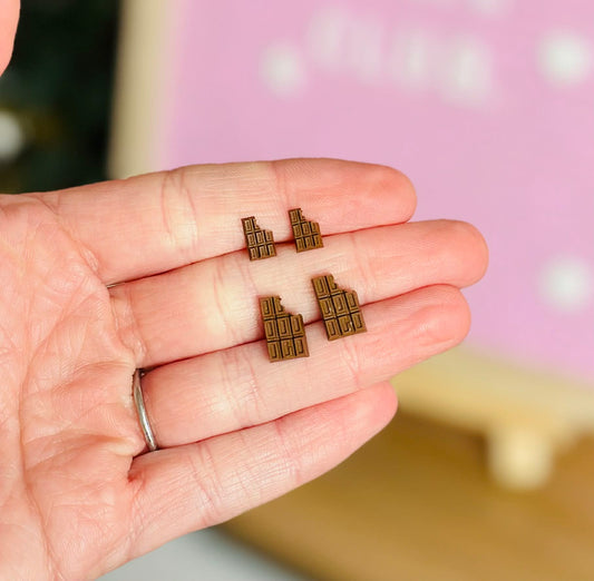Chocolate Bar Studs